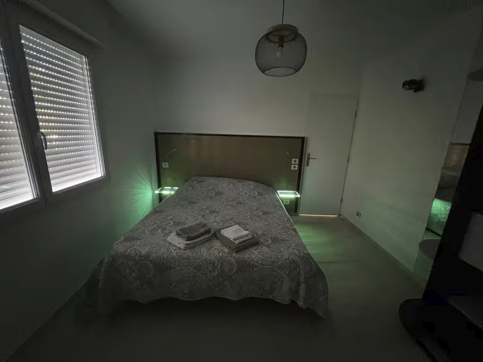 villa avec piscine privée – vue mer – presqu’île de giens, hyères (10)